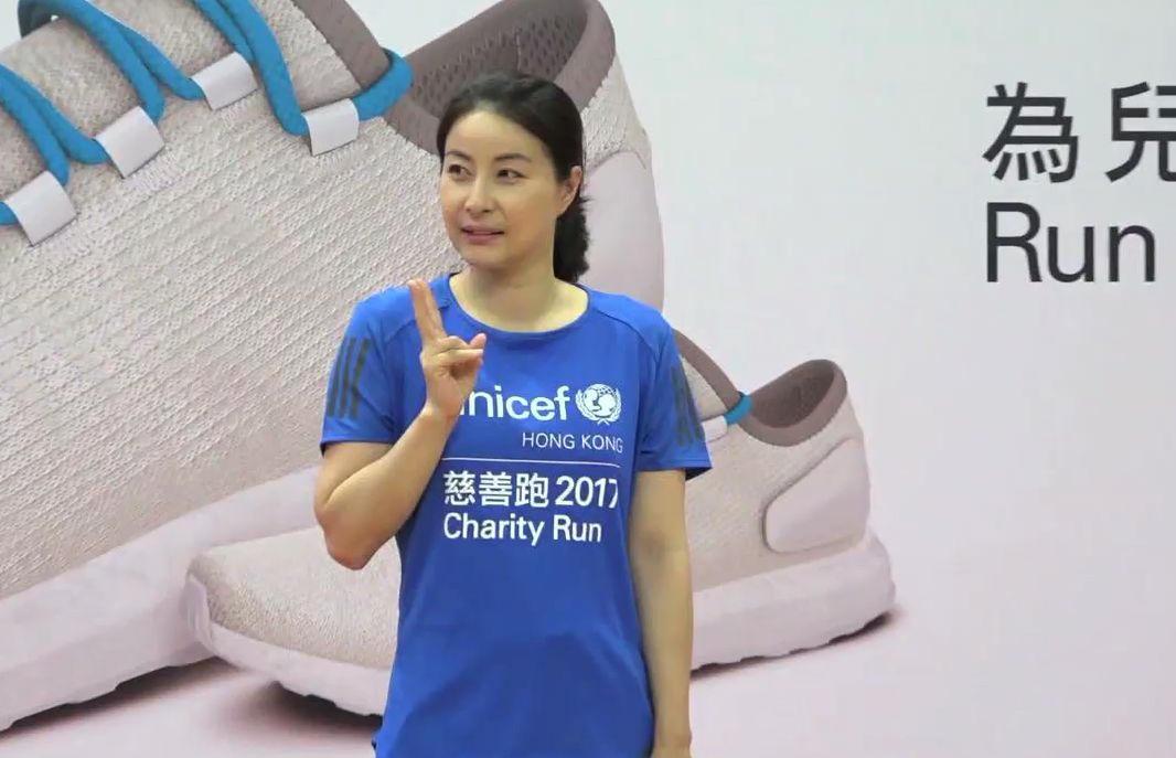 郭晶晶近況揭秘，小巷中的獨特風味探尋