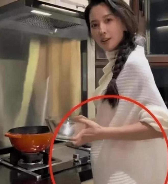 汪峰與章子怡小巷深處的最新驚喜發(fā)現(xiàn)。