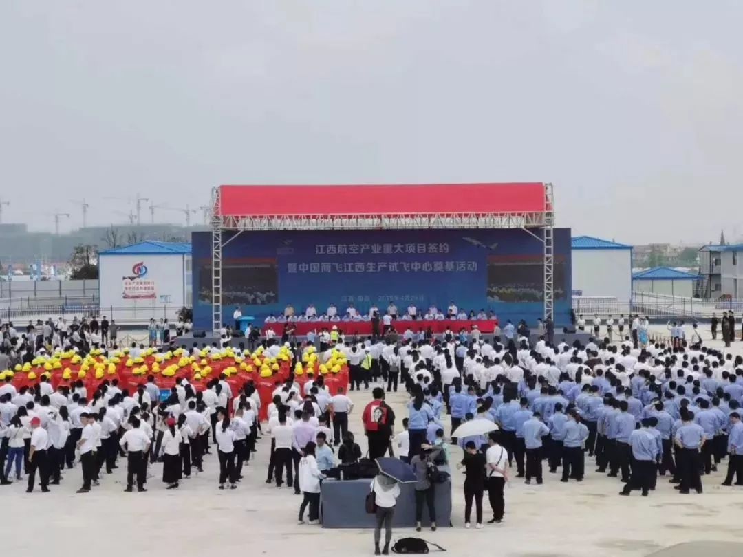 賀東風的最新動態(tài)與消息揭秘?